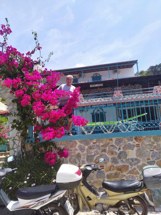 Mary Popi Aparthotel