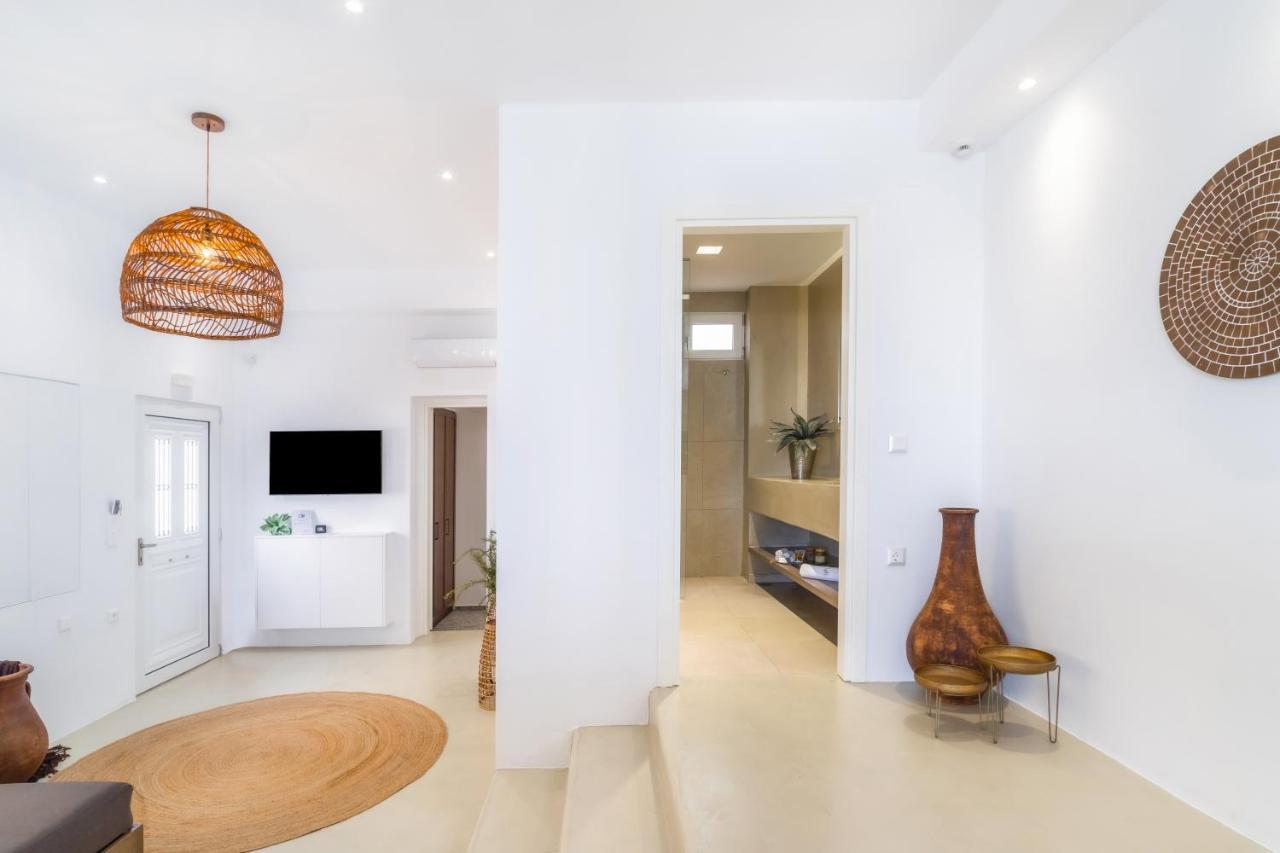 Holiday home Wave, An Idyllic Seafront By Nirousuites