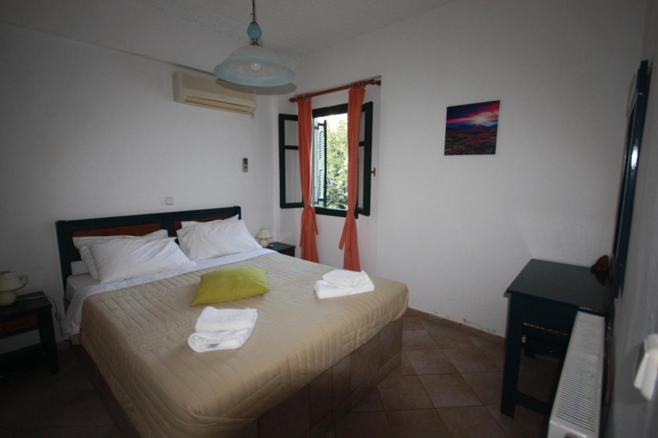 Cyclades Apartment Chrisopigi (Sifnos)