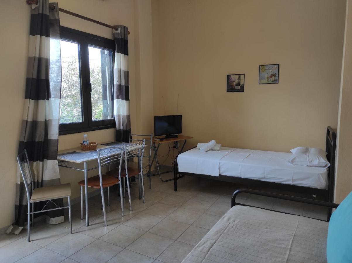 Limanaki Apartment *
