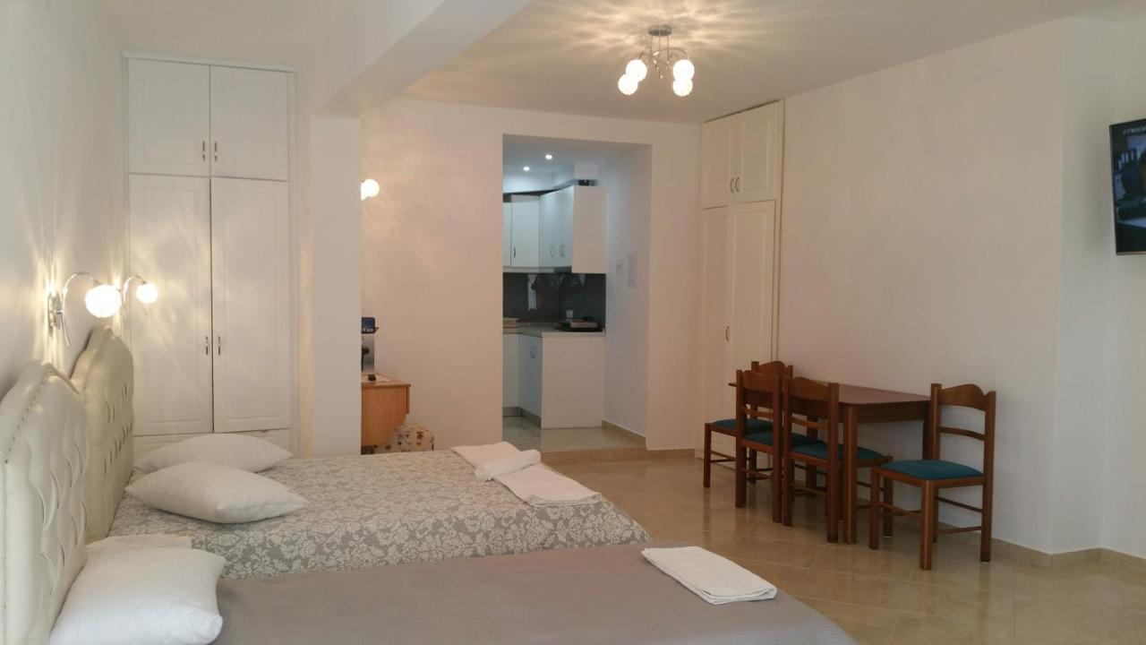 Diamantis Studios Parga