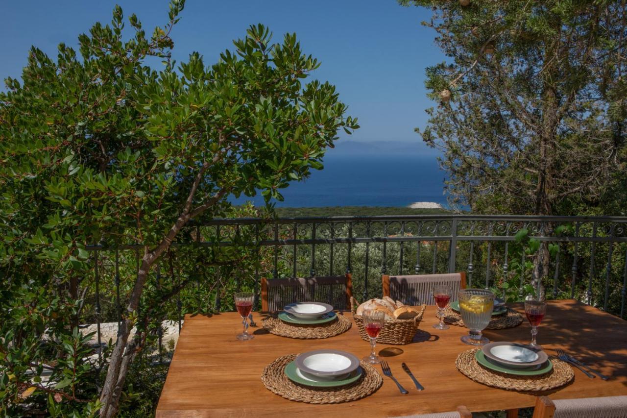 Luxury Above Emblisi , With Heated Pool ! *