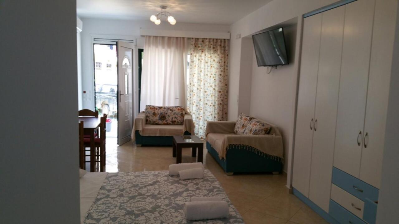 Apartment Diamantis Studios *