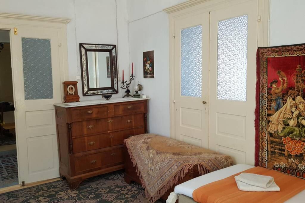 Apartment Mansion Alexandri