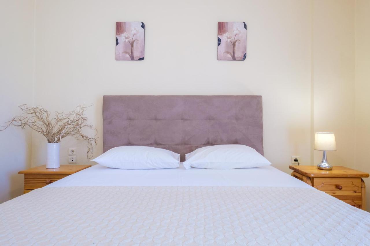 Almyros Aktis Mountain And Sea Apartment