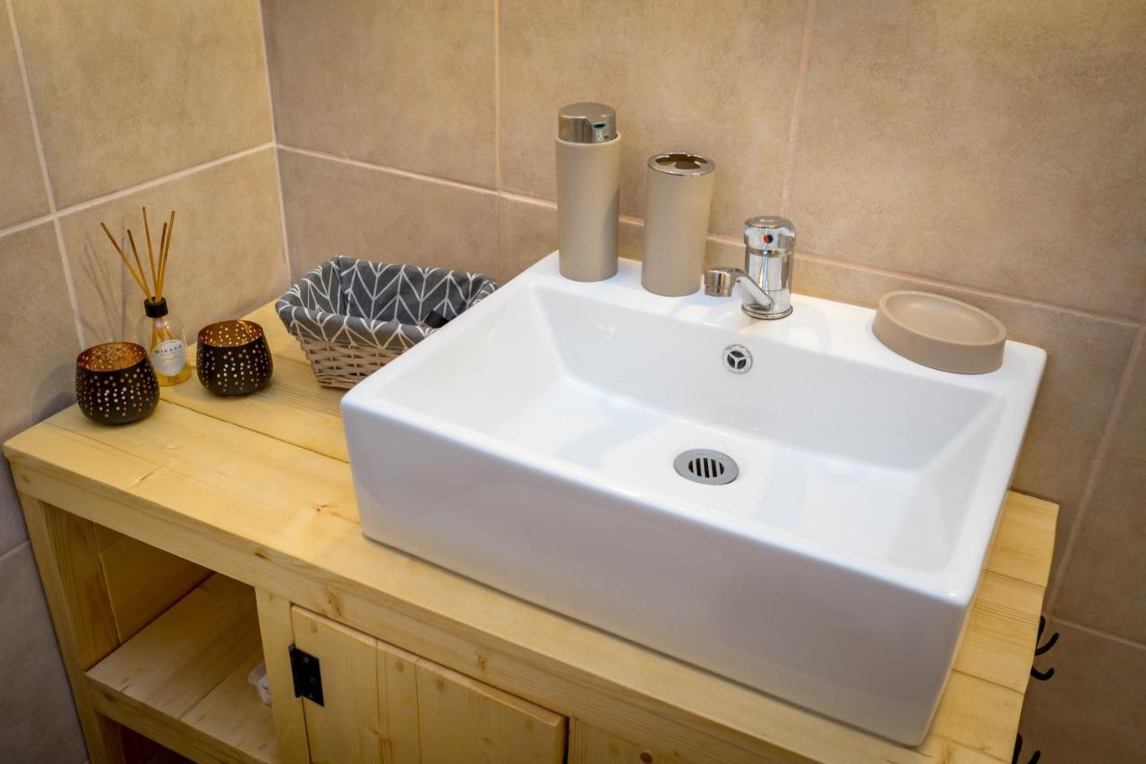 Olive Holiday home Astris