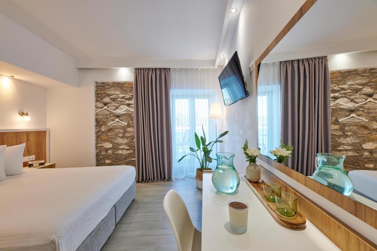 The Water Aparthotel Skiathos Town