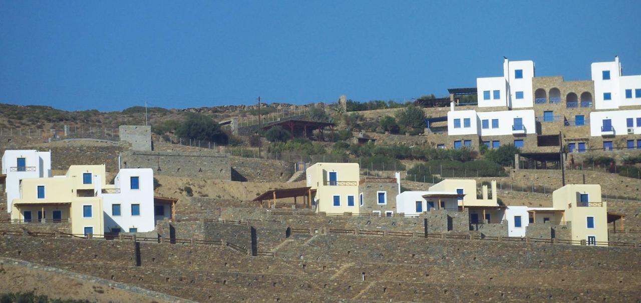 Monolithos *
