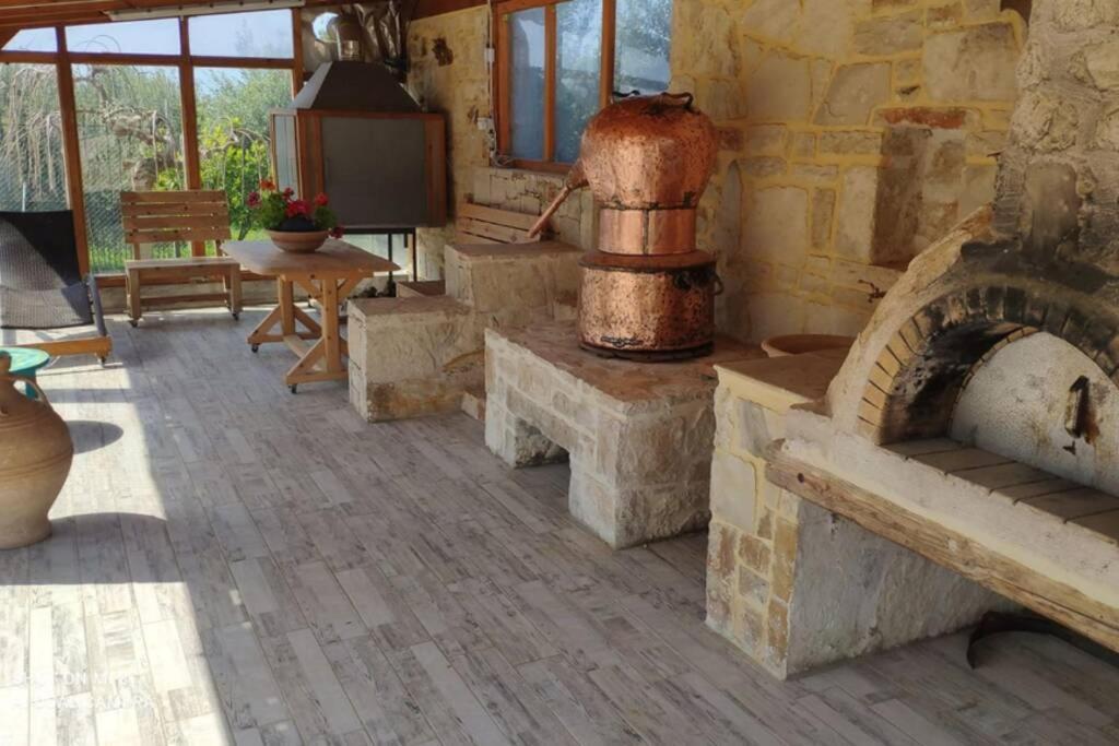 Apartment Stonehouse Olivelia - Afrathias