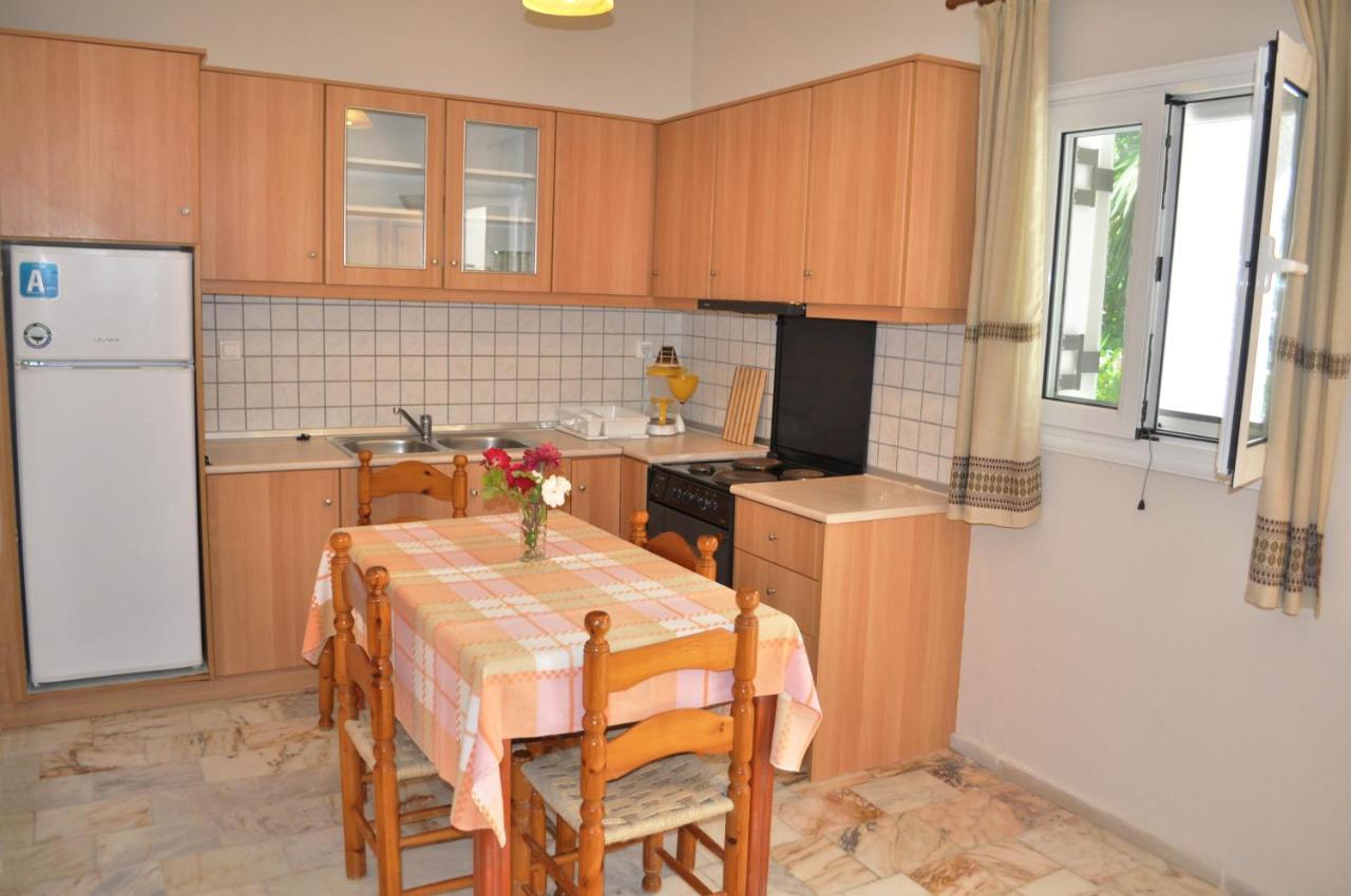Apartment With Pool Adonis *