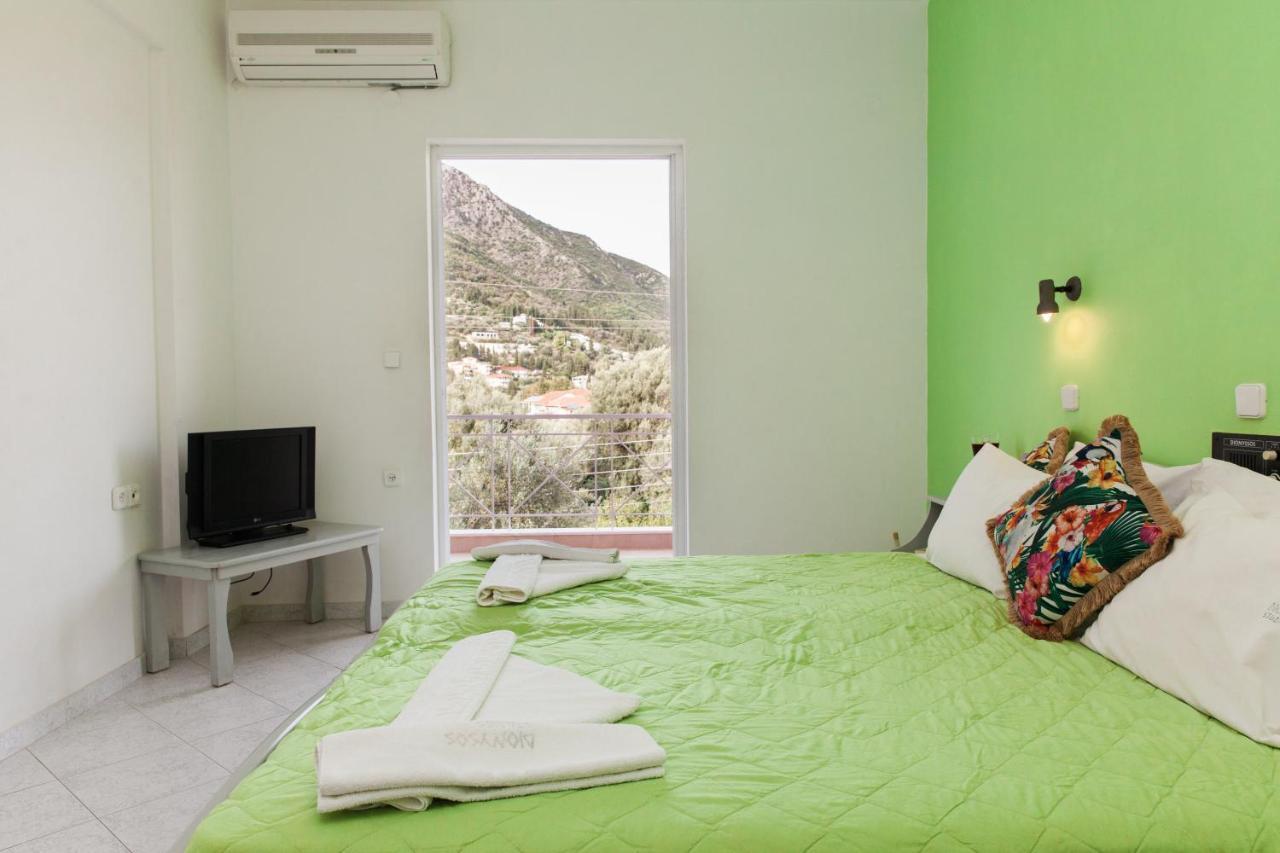 Dionysos Lefkas Aparthotel *