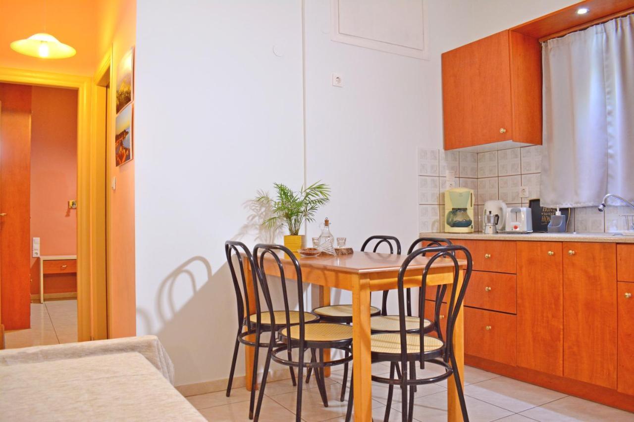 Aparthotel Melina's House 3*