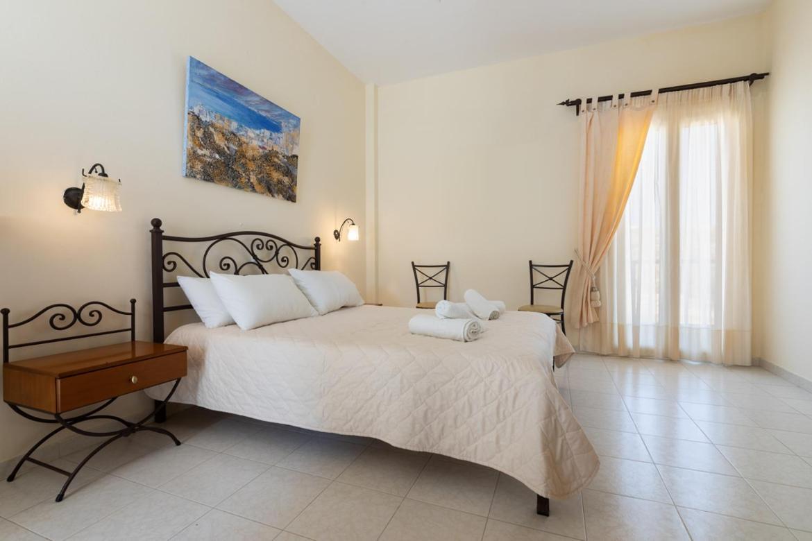Sardis Guest house *