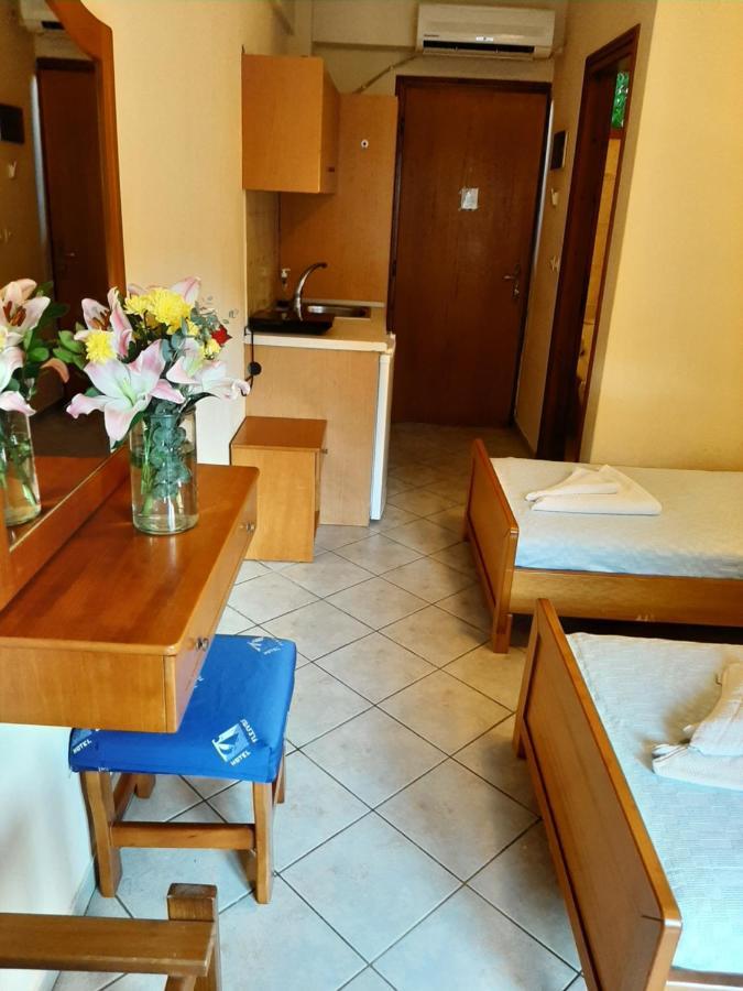 Flesvos Aparthotel