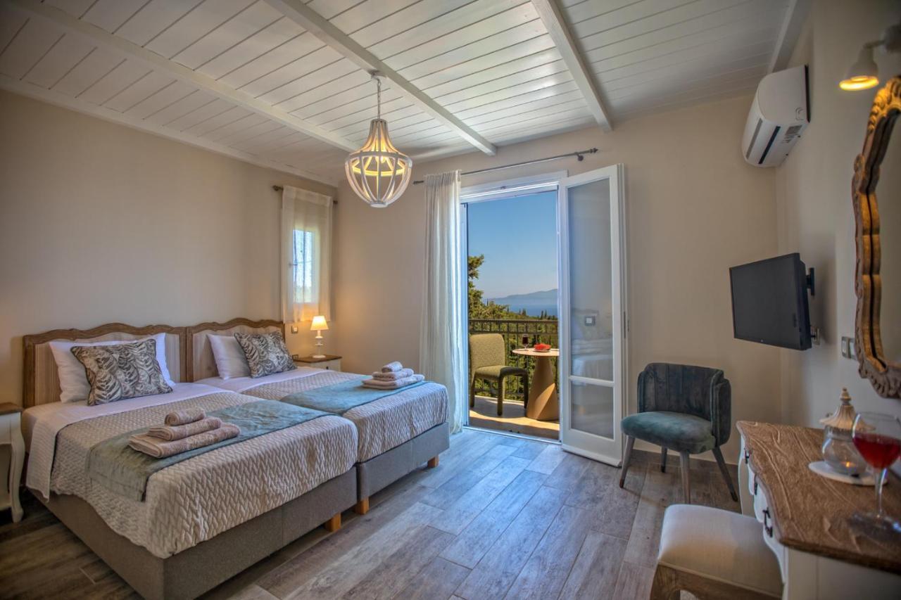 Luxury Above Emblisi , With Heated Pool !