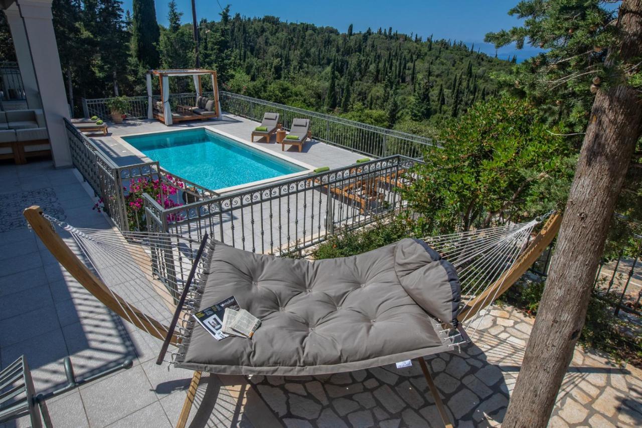 Villa Luxury Above Emblisi , With Heated Pool ! Fiskardo