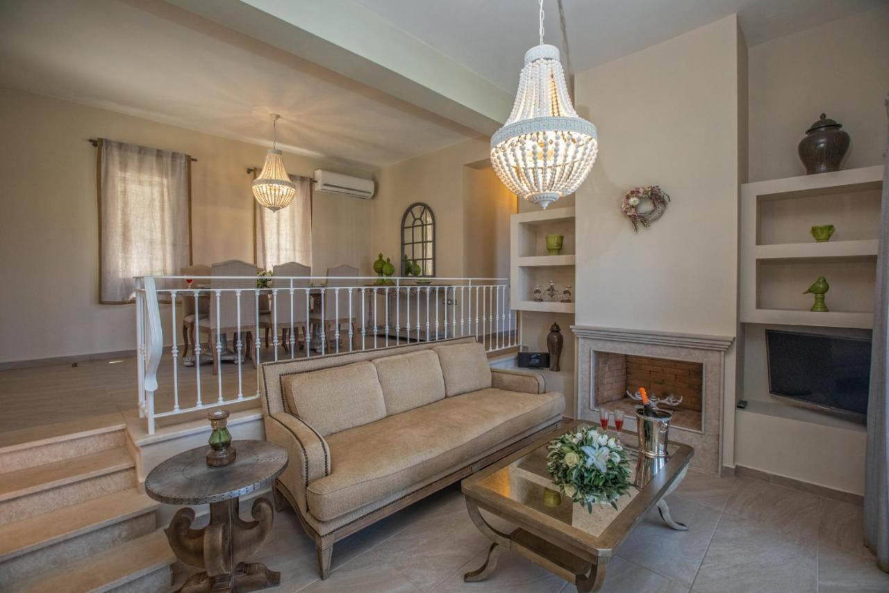Luxury Above Emblisi , With Heated Pool ! Villa *