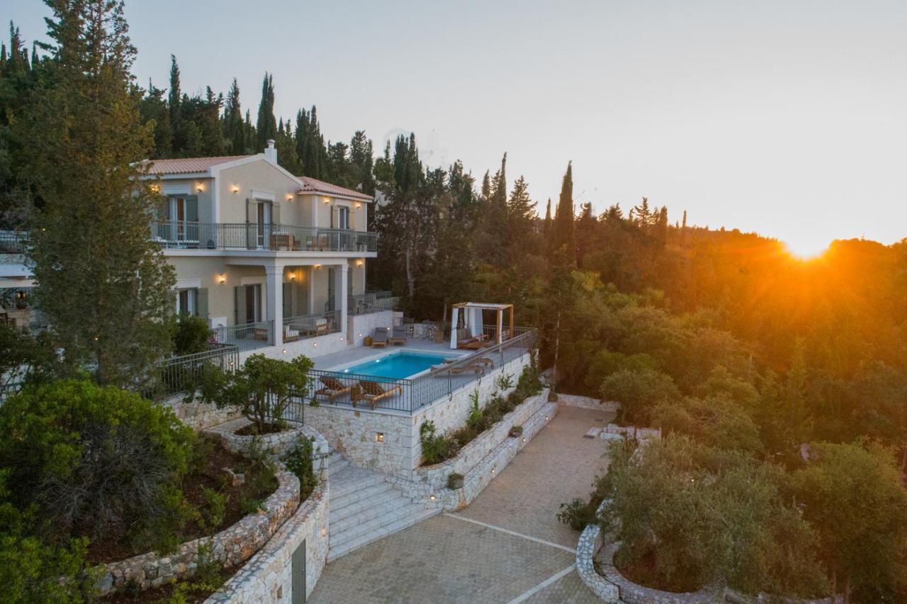 Luxury Above Emblisi , With Heated Pool ! Villa