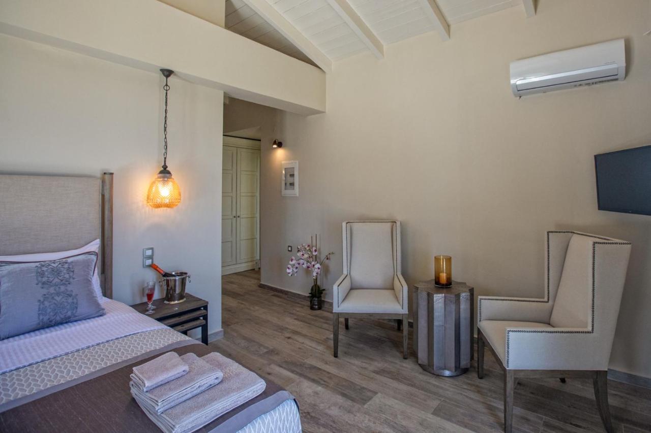 Villa Luxury Above Emblisi , With Heated Pool !