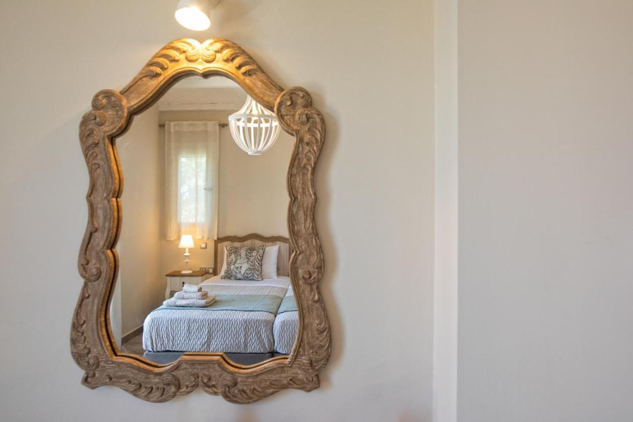 Luxury Above Emblisi , With Heated Pool ! *