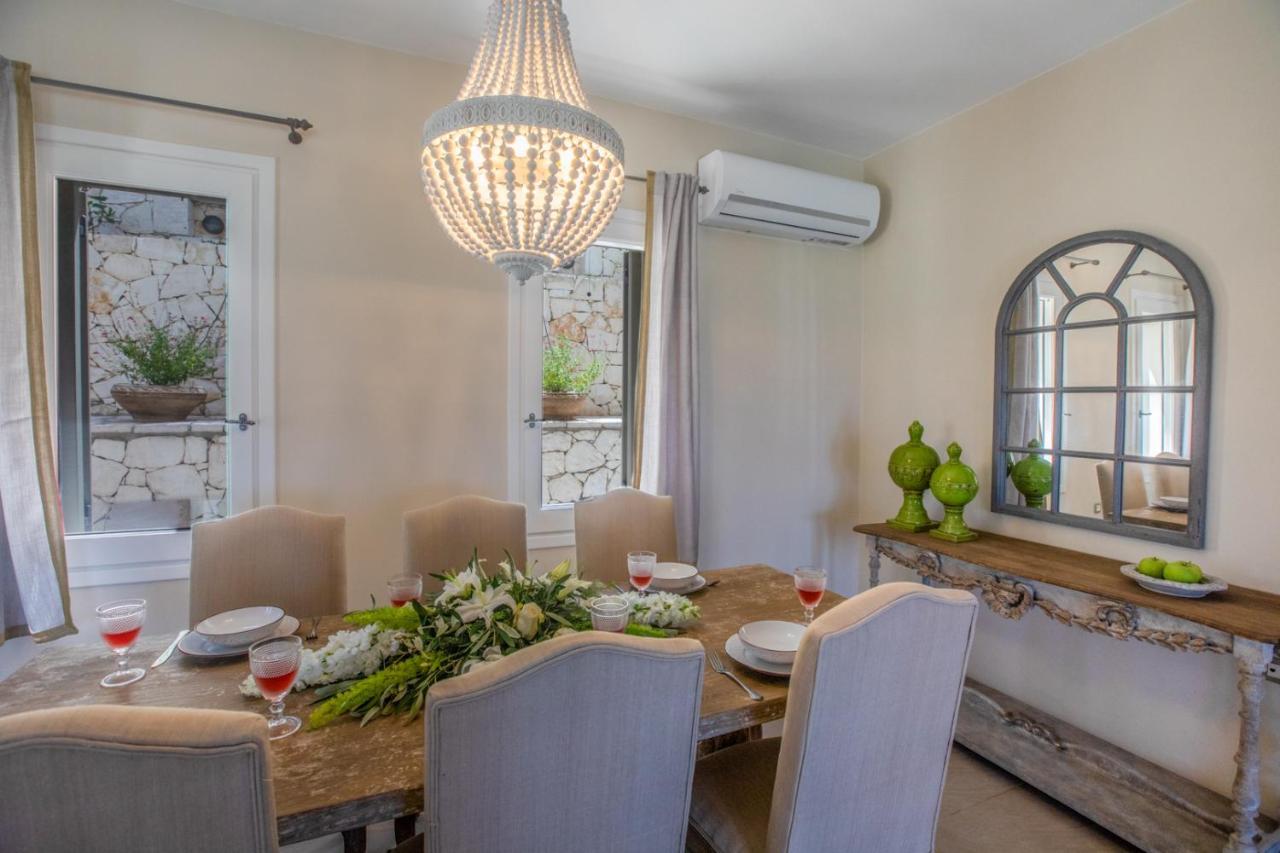 Luxury Above Emblisi , With Heated Pool ! Fiskardo