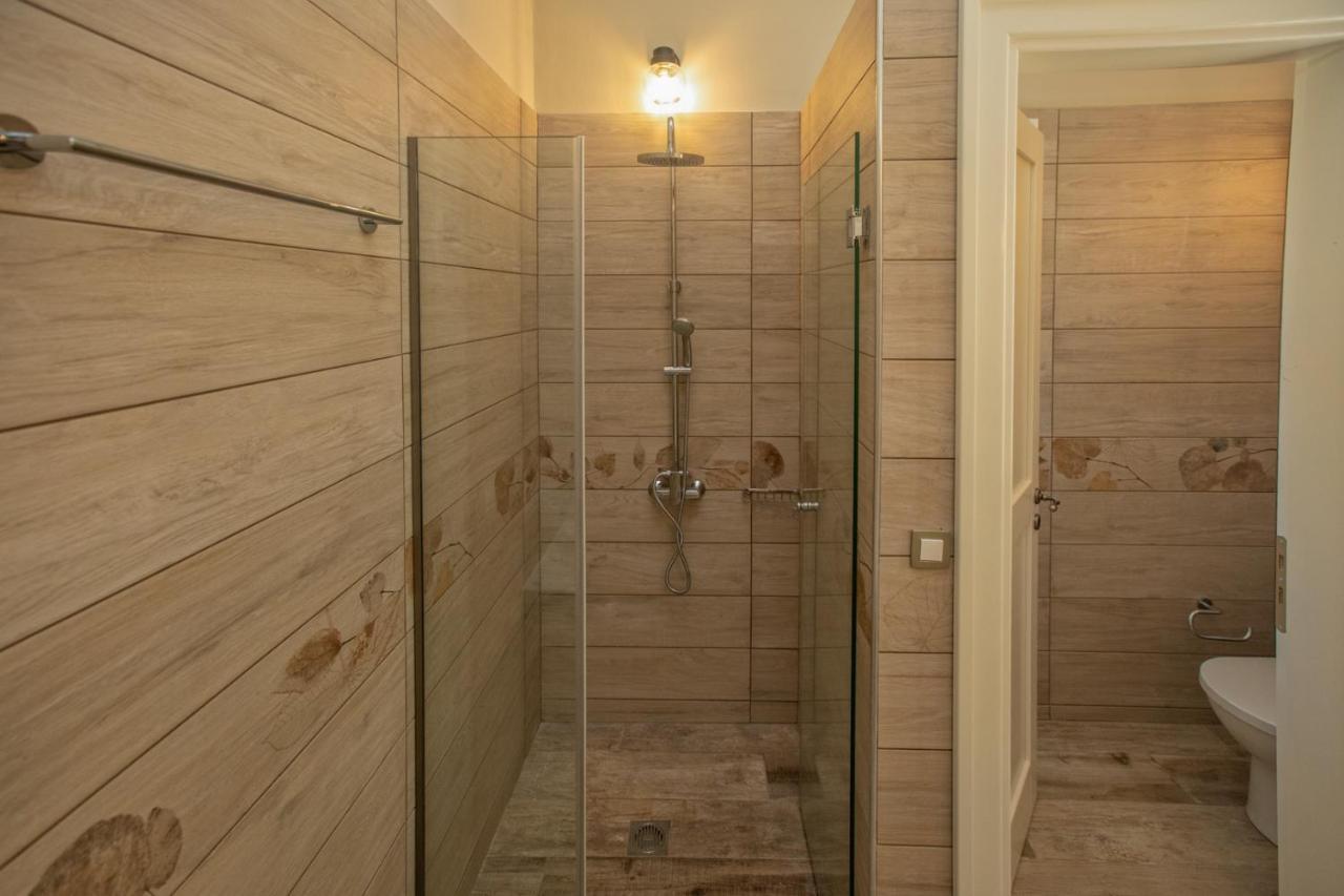 Villa Luxury Above Emblisi , With Heated Pool ! Fiskardo