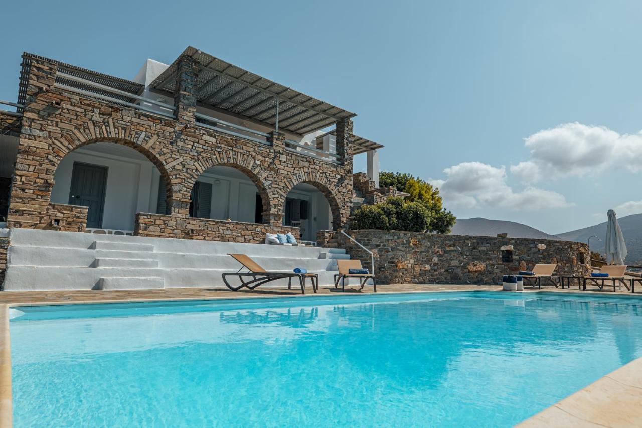 Terra * Parikia (Paros)