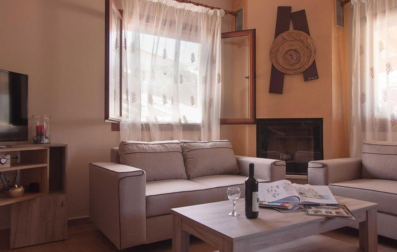 Holiday home Soureto's House