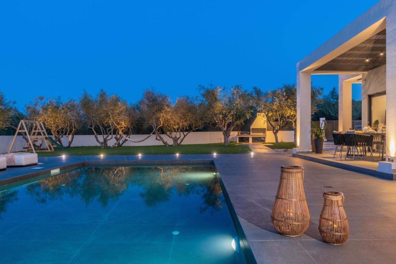Elysian Villa Amoudi