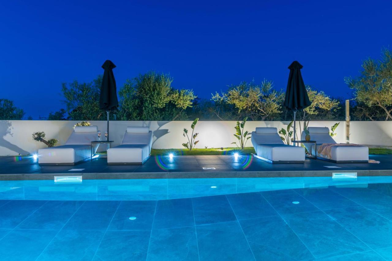 Elysian Villa Amoudi