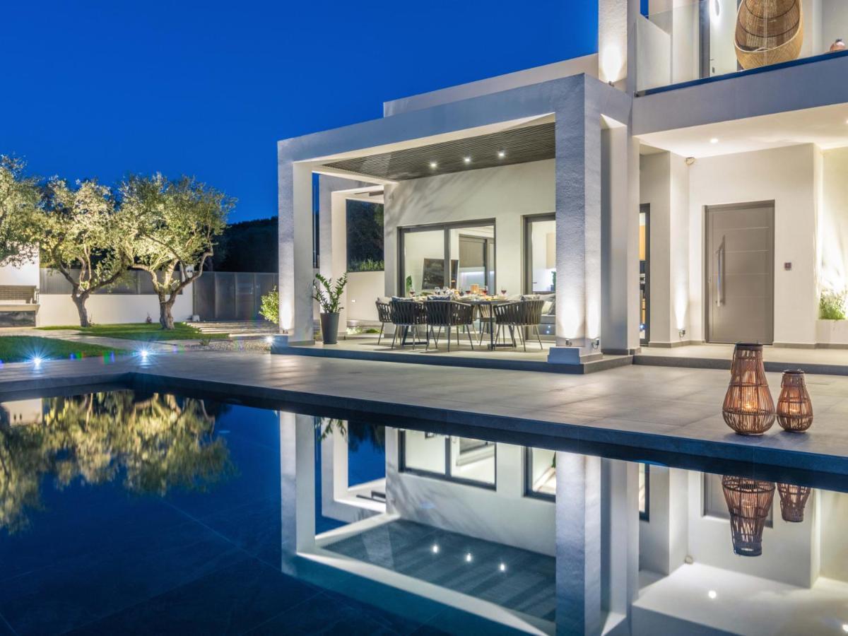 Elysian Villa Amoudi