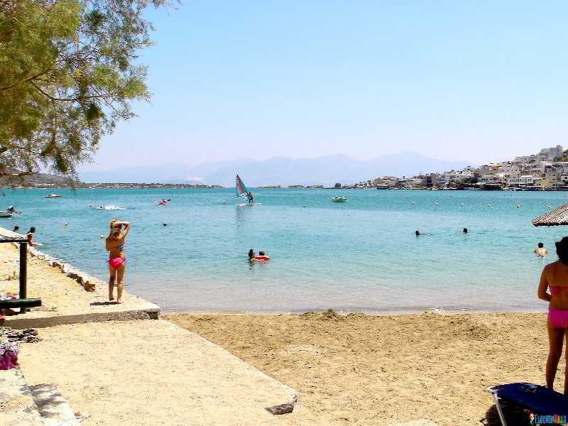 Almond Tree Hotel 3*