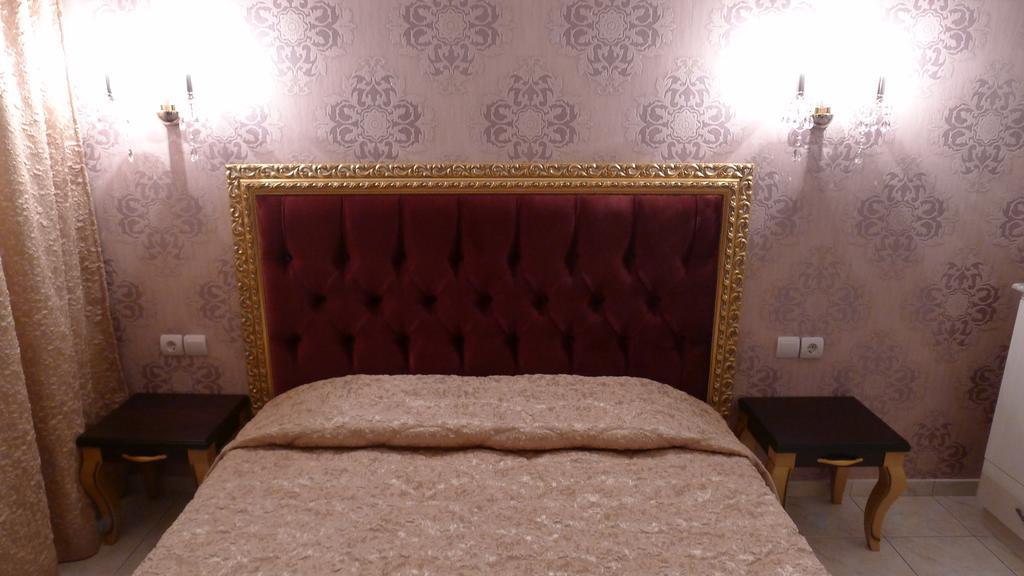 George & Sia's House Apartment