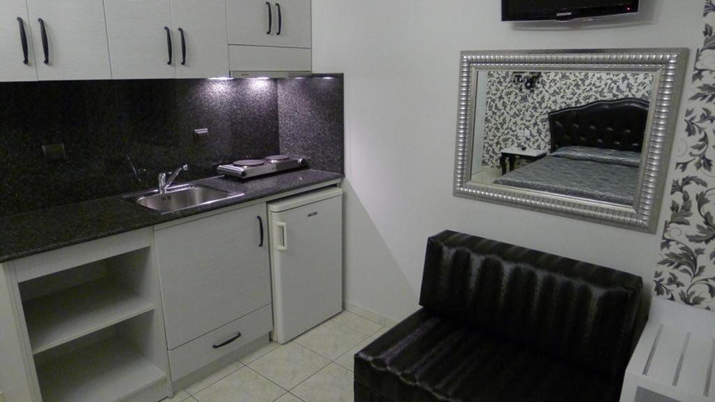 George & Sia's House Apartment Neos Marmaras
