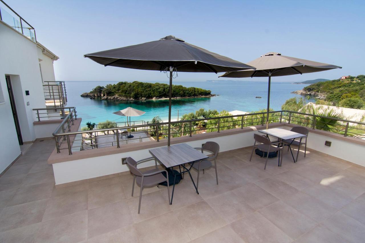 Prima Vista Beachfront Boutique 5*
