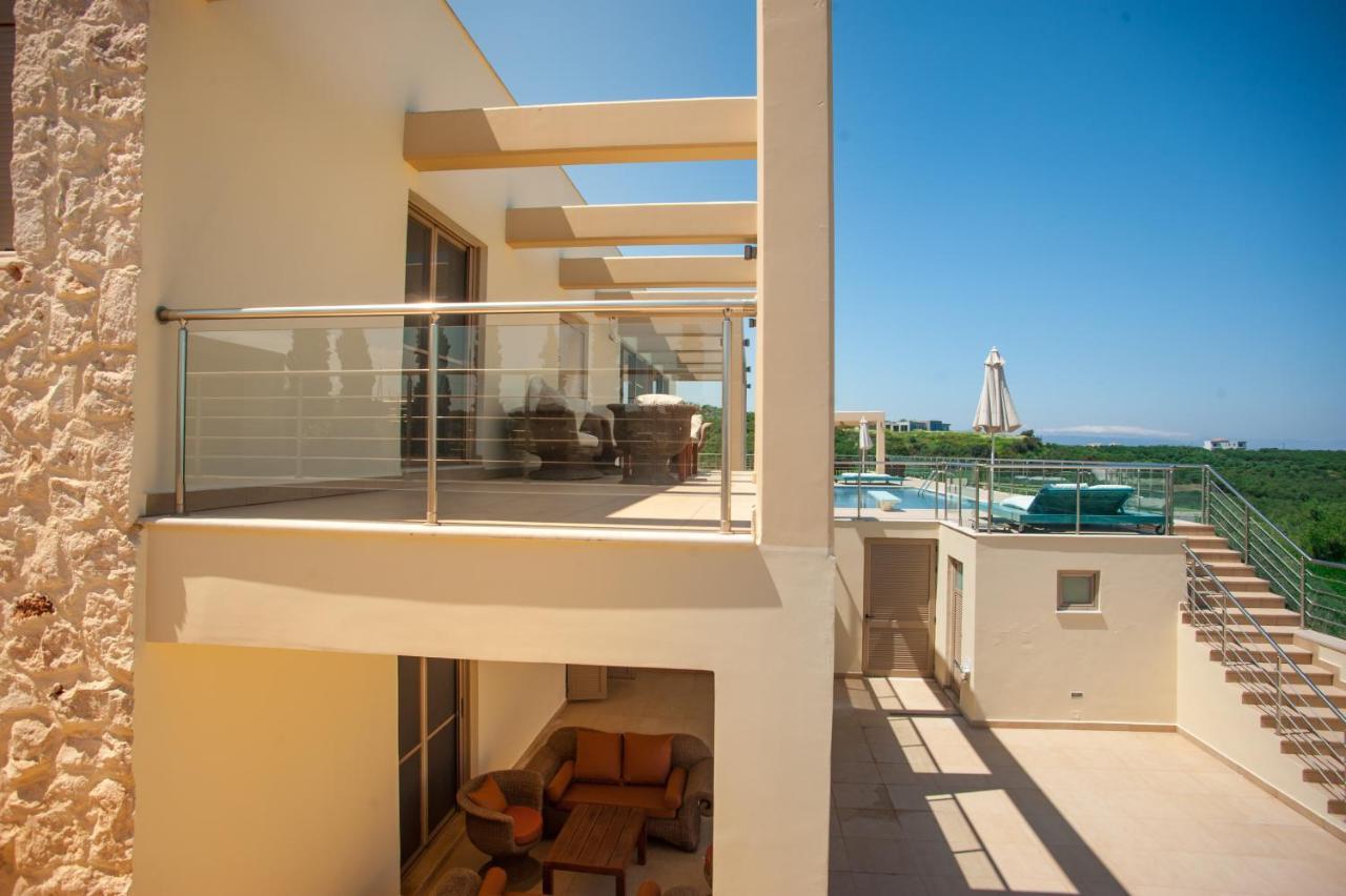 Luxury 6-bedroom With Private Pool- Prigipessa Villa Chania (Crete)