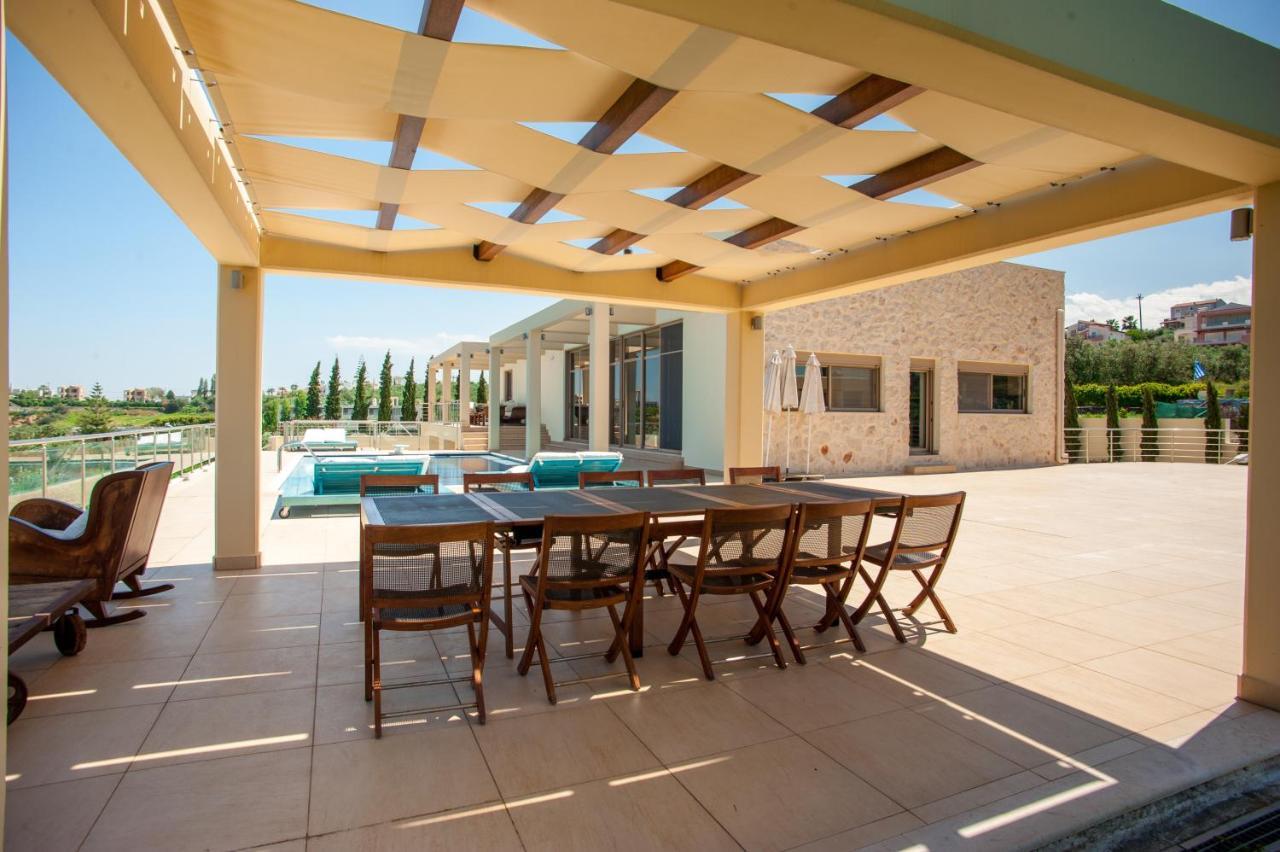 Luxury 6-bedroom With Private Pool- Prigipessa *