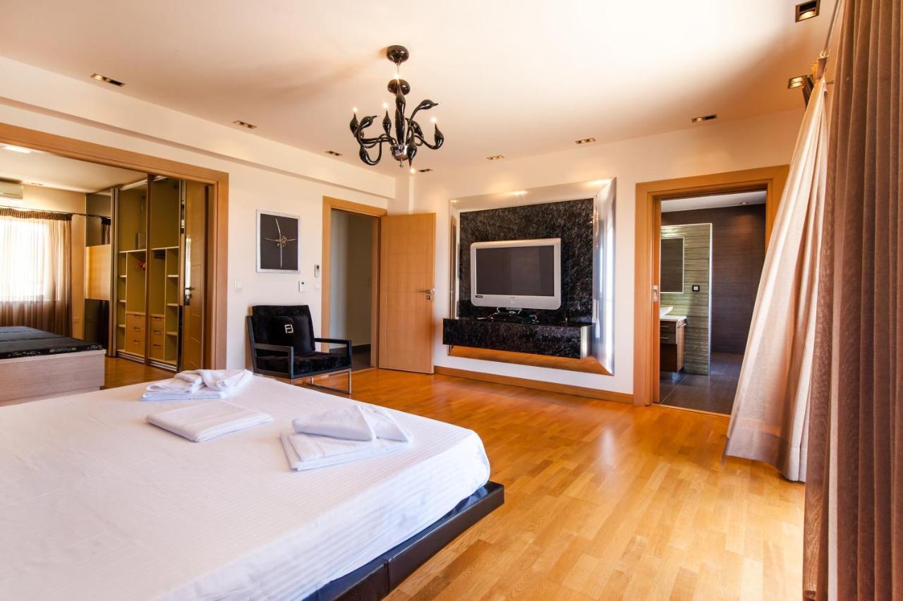 Villa Luxury 6-bedroom With Private Pool- Prigipessa Chania (Crete)