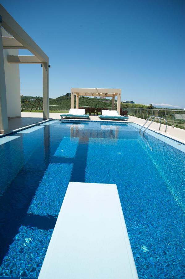 Luxury 6-bedroom With Private Pool- Prigipessa Chania (Crete)