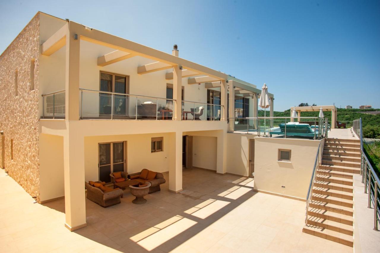 Villa Luxury 6-bedroom With Private Pool- Prigipessa Chania (Crete)