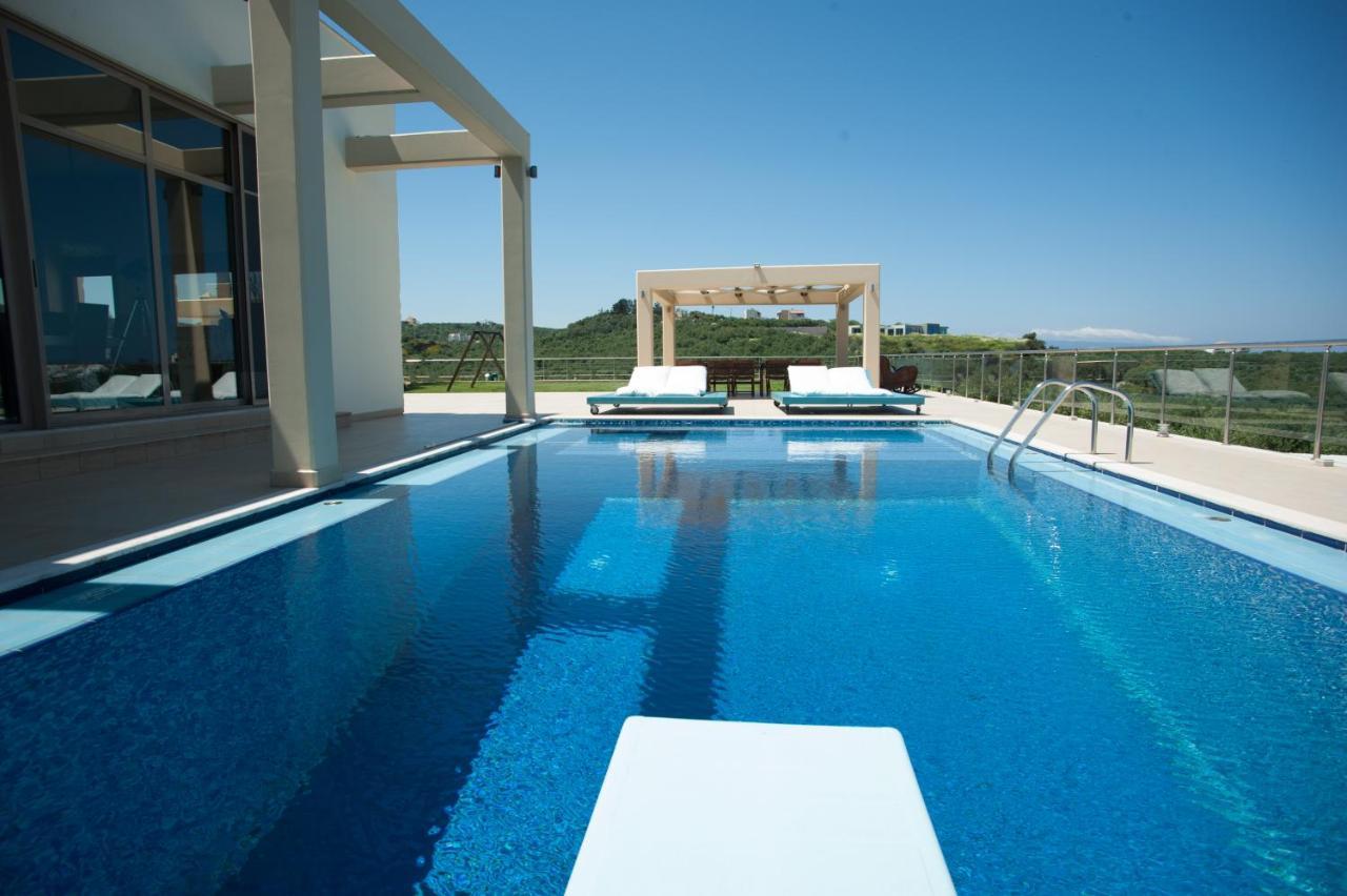 Luxury 6-bedroom With Private Pool- Prigipessa Villa Chania (Crete)