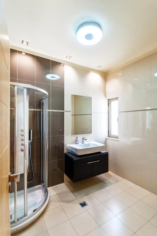 Luxury 6-bedroom With Private Pool- Prigipessa Villa Chania (Crete)