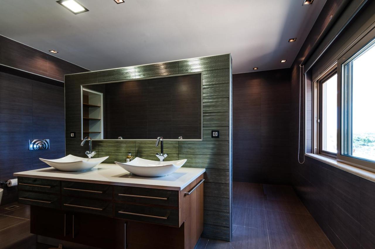 Luxury 6-bedroom With Private Pool- Prigipessa Villa *