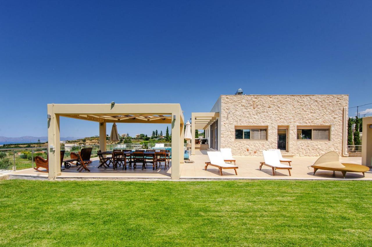 Luxury 6-bedroom With Private Pool- Prigipessa