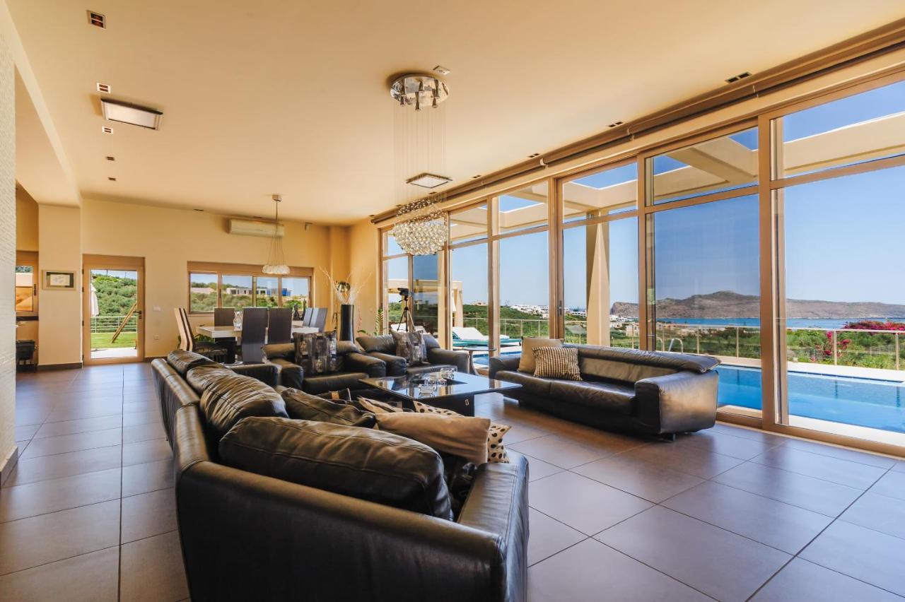 Luxury 6-bedroom With Private Pool- Prigipessa