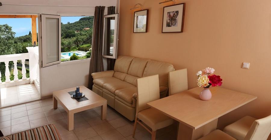 Hotel Rebecca's Village Karousades (Esperies)