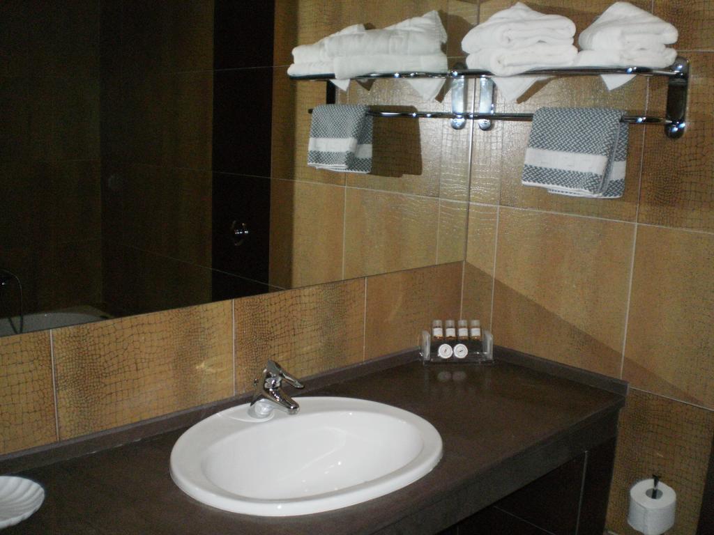 Achillio Hotel 3*