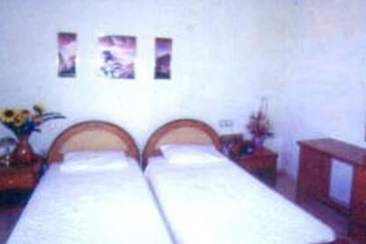 Sunset Hotel 3*