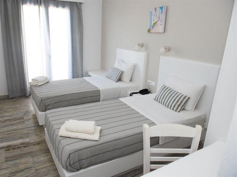 Ino Hotel Kamari (Santorini)
