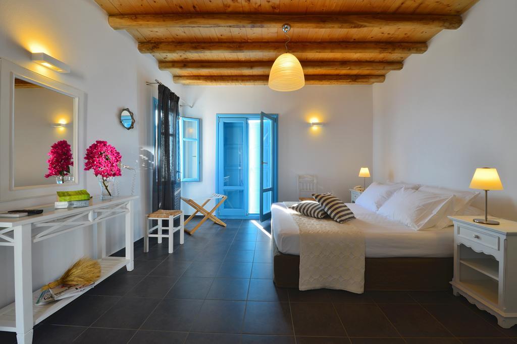 Miramare Folegandros Town